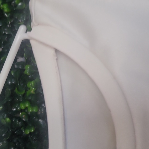 Disney  White Graphic T-Shirt - Picture 4 of 6